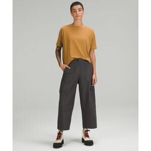 Lululemon Utilitech Cargo High-Rise Crop Pants Black Size 2 EUCB